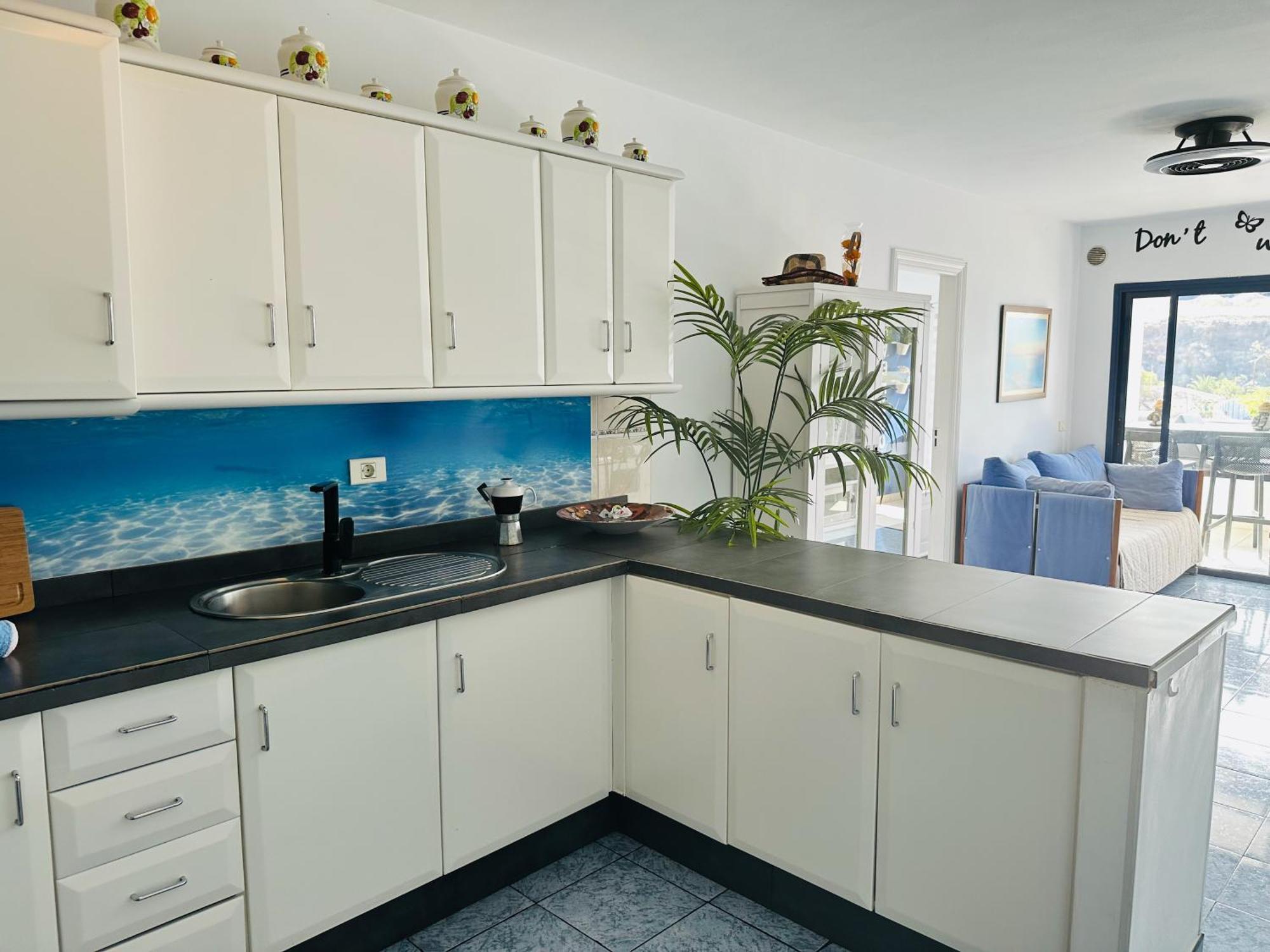 Pambnb - Chic Beachside Apartment Playa San Juan Exterior photo
